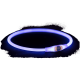 Ein leuchtendes blaues LED-Hundehalsband auf einem dunklen Hintergrund, mit einem Netzschalter an der Seite.