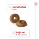 Twee bruine, donutvormige traktaties voor huisdieren worden getoond, met tekst die hun verteerbaarheid en verrijking met EPA, DHA en vitamines benadrukt.