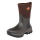 Brauner und grauer wasserdichter Outdoor-Stiefel mit robustem Profil und orangefarbenem Büffel-Logo am oberen Schaft.