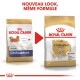 Comparaison de l'emballage de la nourriture pour chiens Royal Canin Chihuahua, présentant le texte "Nouveau look, même formule", montrant les anciens et nouveaux designs.