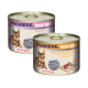 Zwei Dosen "Premiere Meat Menu" Kittenfutter: eine mit Rind und Geflügel, die andere mit Fleischzusammensetzung, beide mit der Aufschrift "100% Frisches Fleisch."