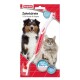 Emballage de brosse à dents pour chiens et chats, montrant un chien souriant et un chat duveteux, avec "Zahnbürste | Für Hunde & Katzen" et des revendications de nettoyage.