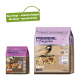 Deux sacs de nourriture pour oiseaux étiquetés "Premiere. I love my garden," avec un oiseau et une étiquette verte pour une formule améliorée.