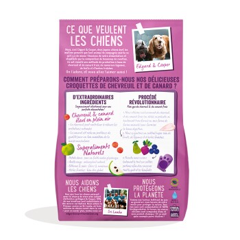 Sac d'aliments pour chiens violet portant l'inscription « Ce que veulent les chiens » avec photo Edgard & Cooper, ingrédients « Chevreuil & canard » et icônes éco.