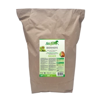 Braune Papiertüte mit Stiefel Bierhefe für Pferde, mit einem Pferdebild und Text, der den hohen Vitamin-B-Gehalt hervorhebt.