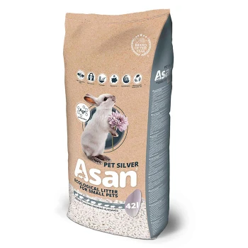 Eine Tüte Asan-Öko-Streu für kleine Haustiere, mit einem Hasen, der eine Blume hält, auf der Vorderseite, beschriftet mit 'PET SILVER' und '42L.'