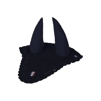 Eine dunkelblaue Haustierdecke mit zwei aufrechten Stoffohren, die ein strukturiertes Häkelmuster und ein kleines Logo-Patch zeigt.