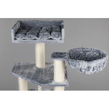 Grau plüschiger Katzenbaum mit zwei gemütlichen Plattformen und einem hängenden Bett, ausgestattet mit sisalumwickelten Kratzpfosten.