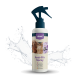 Flasche nimo® Anti-Filz Spray für Haustiere, mit Bildern eines Hundes und einer Katze, mit Wasserspritz-Effekt im Hintergrund.