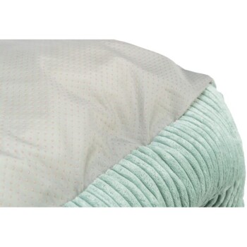 Eine Nahaufnahme eines weichen Haustierbettes mit einem mintgrünen gerippten Stoffboden und einem hellgrauen gemusterten Oberteil.