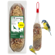 Orni Futterspirale verpacktes Vogelfutter mit gelbem '1 Stück' Etikett (470 g) und einer Netz‑Samenspirale, aufgehängt mit zwei Blaumeisen.
