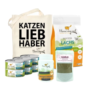 Katzenprodukte: Tragetasche mit "KATZEN LIEB HABER", Dosen mit Lachs- und Truthahnfutter, Trockenfutter mit Lachs und Katzensupplementen.