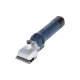 Ein blauer und silberner Haustierpflegeclipper mit einer breiten Klinge, mit einem Netzschalter und Belüftungsöffnungen, entworfen für effiziente Haustierpflege.