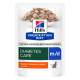 Hill's Prescription Diet m/d Diabetes Care kattenvoer zakje, met zachte stukjes in jus, kip smaak, met 'Veterinarian Recommended' label.