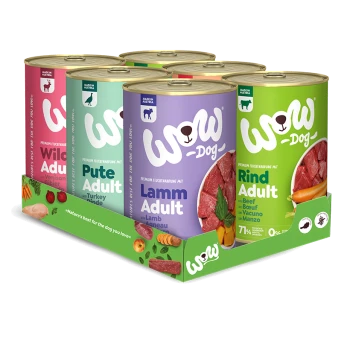 Sechs Dosen Premium-Hundefutter von der Marke 'WOW-Dog', mit den Geschmacksrichtungen: Wild (Reh), Truthahn, Lamm und Rind.