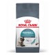 Royal Canin Hairball kattenvoerzak met een kat grafiek en tekst: "Vermindert haarbalvorming" en "Resultaten in 14 dagen."