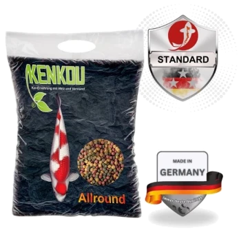 Verpackung von Kenkou Allround Koi-Futter mit einem bunten Koi-Fisch, einer Schüssel mit Pellets und Abzeichen, die "Hergestellt in Deutschland" und "Standard" anzeigen.