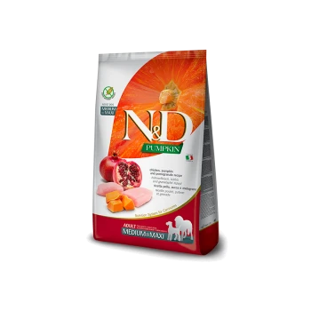 Hundefuttertüte mit der Aufschrift "N&D PUMPKIN", die ein Rezept mit Huhn, Kürbis und Granatapfel enthält, geeignet für mittelgroße und große erwachsene Hunde.