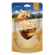 Emballage de friandises pour chats montrant un chat orange et gris avec des montagnes. Met en avant 93% de viande, sans sucre ajouté, et extrait de moules à lèvres vertes.