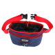 Eine blaue und rote Leckerlitasche für Haustiere mit einem Kordelzugverschluss und verstellbarem roten Riemen, mit dem 'DOOG'-Logo.