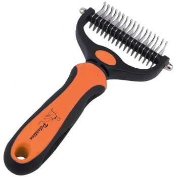 Ein Haustierpflegewerkzeug mit einem doppelseitigen Rechen mit Metallzähnen, einem ergonomischen orange-schwarzen Griff und dem Logo 'Petcaution.'