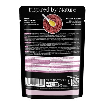 Rückseite des Catz Finefood Katzenfutterbeutels mit Zutaten, Nährwertangaben, Barcode und QR-Code für die Fütterungsanleitung.