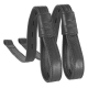 Zwei schwarze Leder-Hundegeschirre mit strukturiertem Finish und Logodetail, mit verstellbaren Löchern zur Größenanpassung.