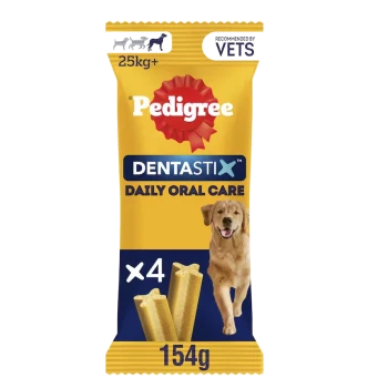 Pedigree Dentastix daily oral care dog treats for 25kg+ dogs, 154g pack with 4 treats, recommended by vets.
