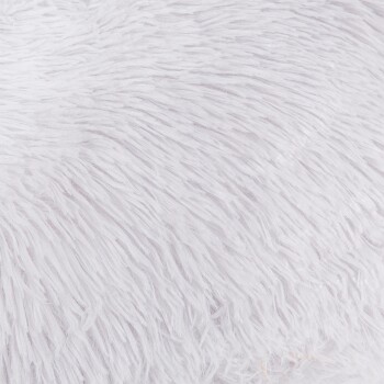 Flauschiges weißes Haustierbett mit einer weichen, strukturierten Oberfläche, ideal für kleine Tiere, um bequem zu ruhen.