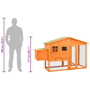 Holz-Haustierhaus für den Außenbereich mit einem geneigten grünen Dach, einem Drahtgeflecht und den Abmessungen 191 cm x 67 cm x 117 cm.