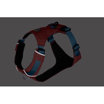 Ein kastanienbraunes Hundegeschirr mit blauen Riemen und schwarzer Polsterung, entworfen für Komfort und Sicherheit.