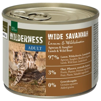 Eine Dose Wilderness Wide Savannah Katzenfutter mit einer Bengal-Katze auf dem Etikett, mit 97% Lamm- und Wildschwein-Zutaten.