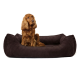 Braunes Corduroy-Hundebett mit erhöhten Rändern für Komfort, mit einem kleinen Etikett, das "PAW WOW" liest.