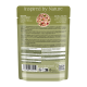 Dos d'une pochette verte de nourriture pour chat catz finefood portant l'inscription 'Inspired by Nature', image d'un bol, texte des ingrédients, code-barres et code QR