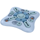 Interaktives Haustierpuzzle-Spielzeug in Hellblau und Grau, mit verschiedenen Fächern zum Verstecken von Leckerlis, entworfen, um den Verstand von Hunden zu stimulieren.