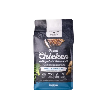Go Native grain free dog food bag with fresh chicken, potato, broccoli, small kibble size, 70% meat content, made in Ireland.