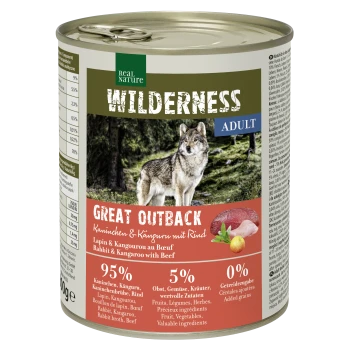 Dosenfutter für Hunde mit der Aufschrift "Wilderness Great Outback" und einem Wolf im Waldhintergrund. Enthält 95% Kaninchen, Känguru und Rind.