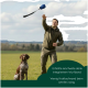 Blau-rotes Stoff-Hundezerrspielzeug mit grünem Griff und Seil, mit "KONG" auf einem kleinen Etikett beschriftet.