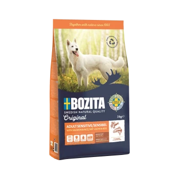 Torba 3 kg karmy dla psów Bozita z białym psem w lesie. Etykieta brzmi "Adult Sensitive with Salmon & Rice," 26% białka, 16% tłuszczu.