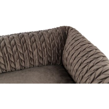 Plüschiges, graues Haustierbett mit einem geflochtenen Design an den Seiten, mit einem weichen, glatten Innenraum für den Komfort des Haustiers.