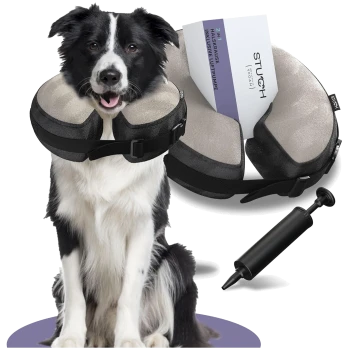 Ein glücklicher Border Collie in einem weichen, aufblasbaren Halskragen neben einer Handpumpe und einer Verpackung, die mit "2 IN 1 HALSKRAUSE" beschriftet ist.