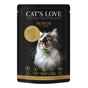 Die Verpackung von Cat's Love Senior Katzenfutter in Schwarz und Gold, die eine flauschige Katze zeigt und "Senior 10+ Jahre" sowie ernährungsphysiologische Vorteile hervorhebt.