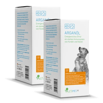 Arganölverpackung für Hunde und Katzen, mit einer Illustration von Hund und Katze, mit Text, der die Unterstützung des Immunsystems und Vorteile hervorhebt.