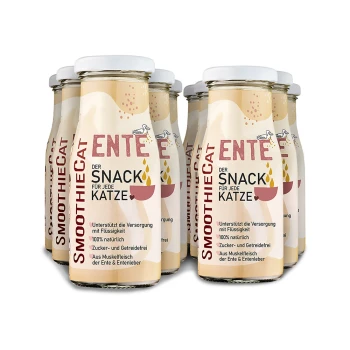SmoothieCat-Entensnack für Katzen in Glasflaschen, beschriftet mit "100% natürlich" und "Unterstützt die Versorgung mit Flüssigkeit."