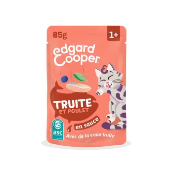 Sachet de nourriture pour chat Edgard Cooper corail avec chat dessin animé ; textes « Truite et Poulet », « en sauce », « 85 g », « 1+ », logo ASC.