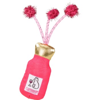 Jouet pour chat en forme de bouteille de champagne rose avec col doré, trois ressorts à pompons roses et étiquette montrant un chat, un verre de vin et le texte « CAPURRNET ».