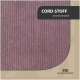 Lila Cordstoff mit vertikalen Streifen, beschriftet mit "CORD-STOFF" und "wärmend & weich" in modernem Design.
