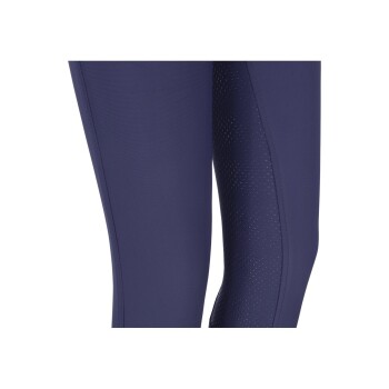 Marineblaue Sportleggings mit einem strukturierten Seitenpanel mit kleinen Perforationen für Atmungsaktivität.