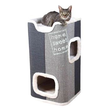 Ein grau-weißer Kratzbaum mit zwei Öffnungen und einer weichen Oberseite, mit dem Text "home sweet home" an der Seite, auf dem ein getigerter Kater entspannt.