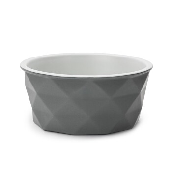 Graue Keramik-Tierschale mit geometrischem Muster und weißem Innenraum, leer, isoliert auf weißem Hintergrund.